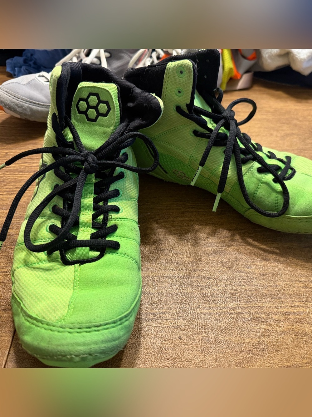 Men’s wrestling shoes